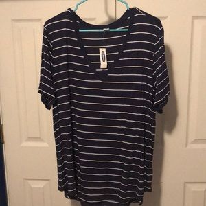 Old Navy tee